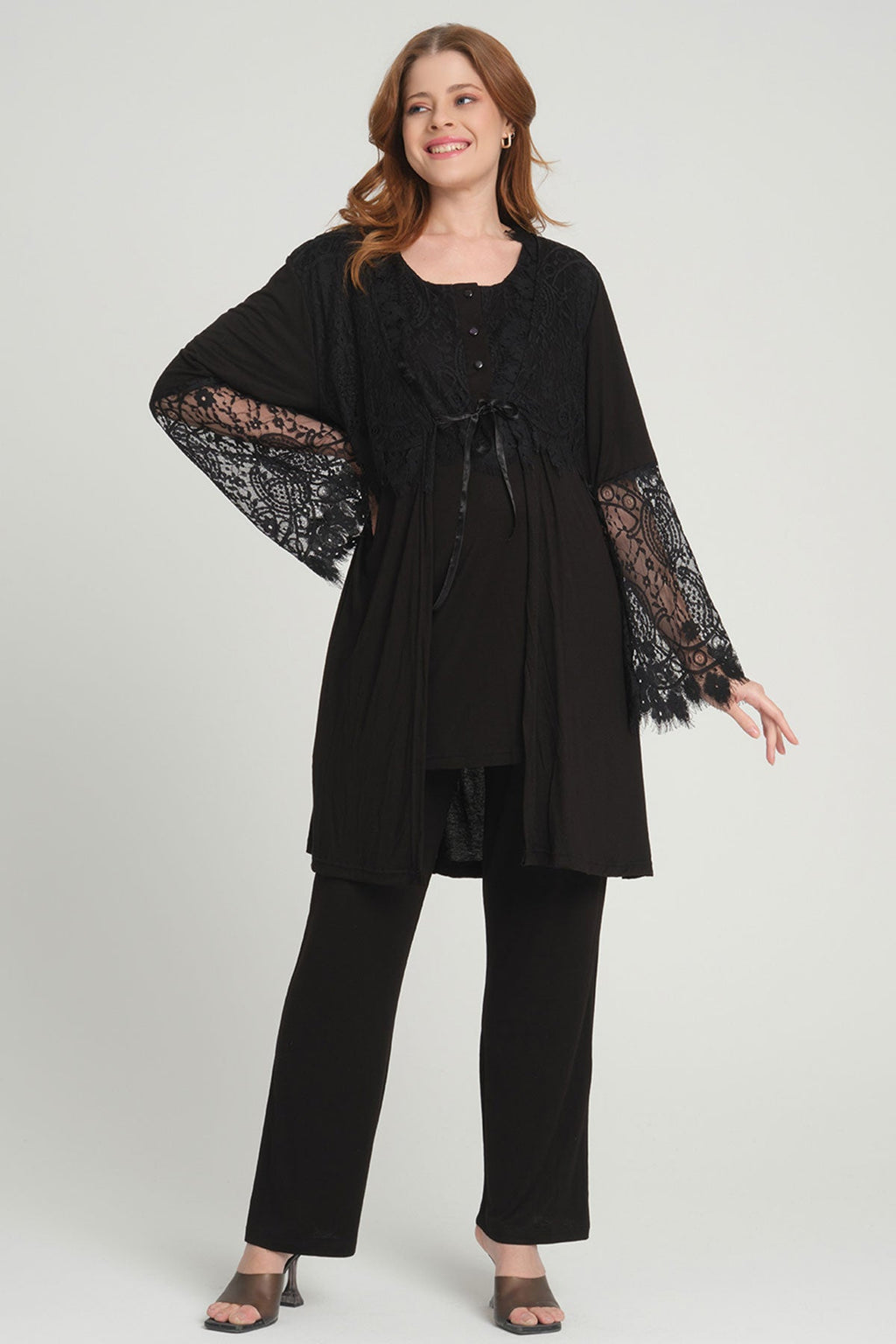 Siyah Dantel Kollu Sabahlıklı Lohusa Pijama Takımı