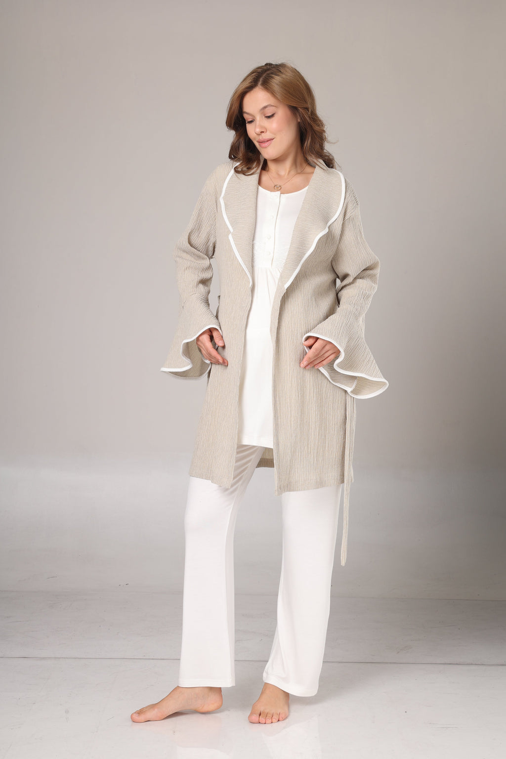 Kışlık Bej Krepon Dokulu Sabahlıklı Lohusa Pijama Takımı-1005