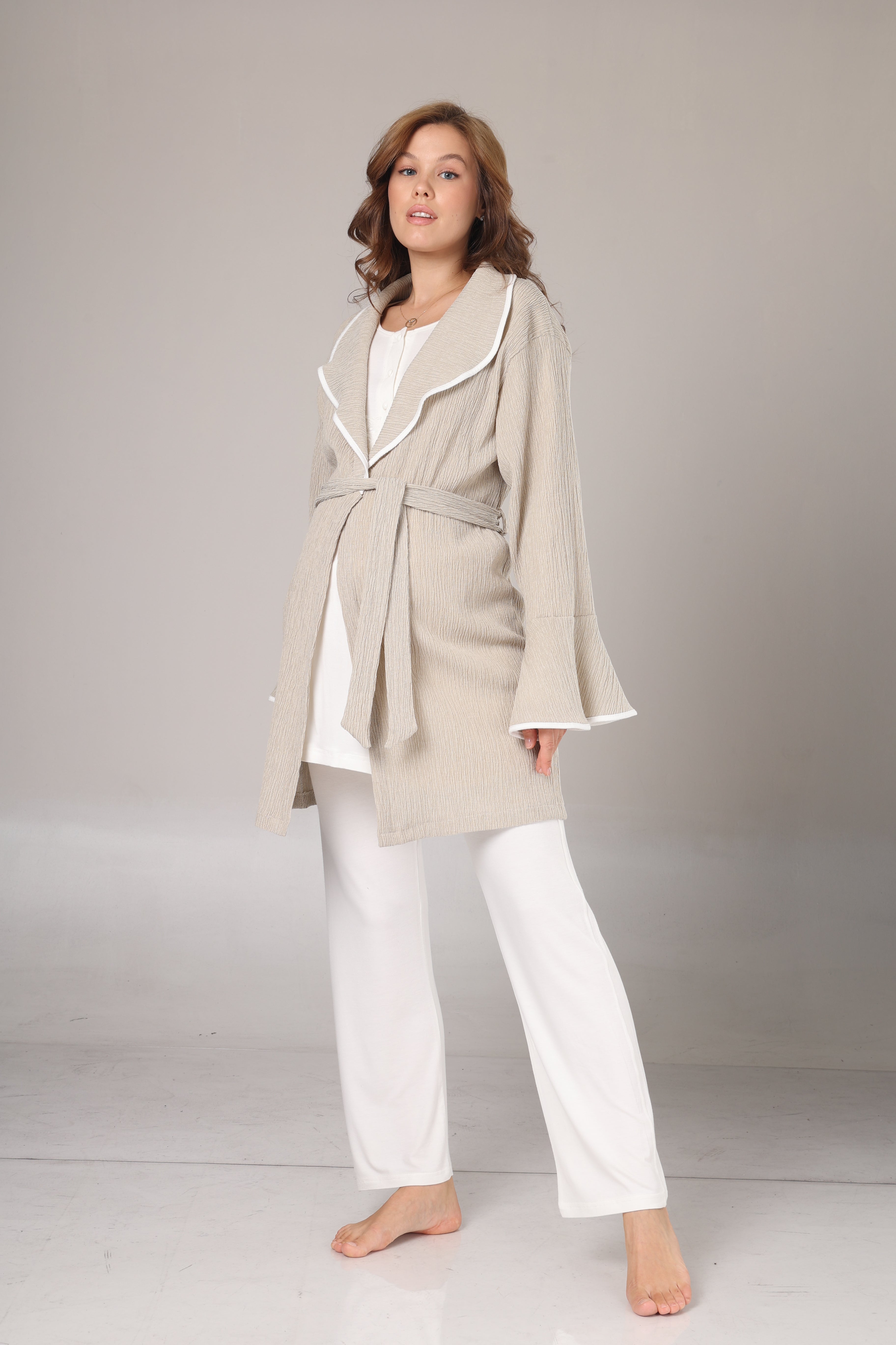 Kışlık Bej Krepon Dokulu Sabahlıklı Lohusa Pijama Takımı-1005
