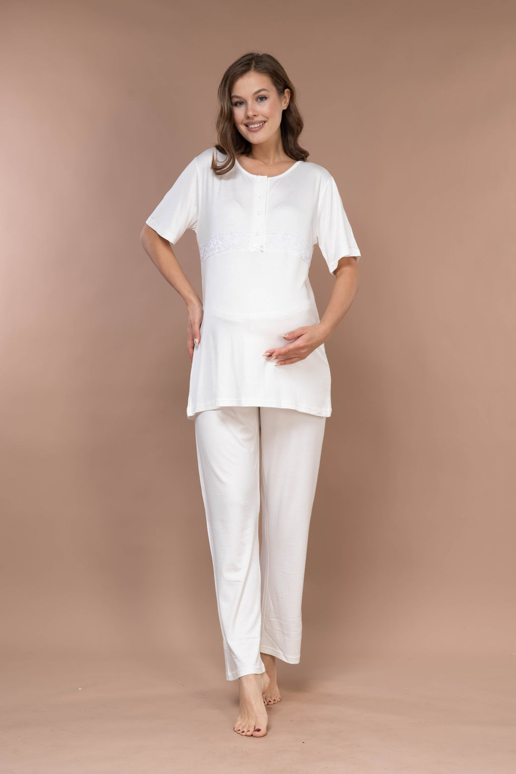 Ekru Desenli Jakarlı Sabahlıklı Önden Düğmeli Lohusa Pijama Takımı