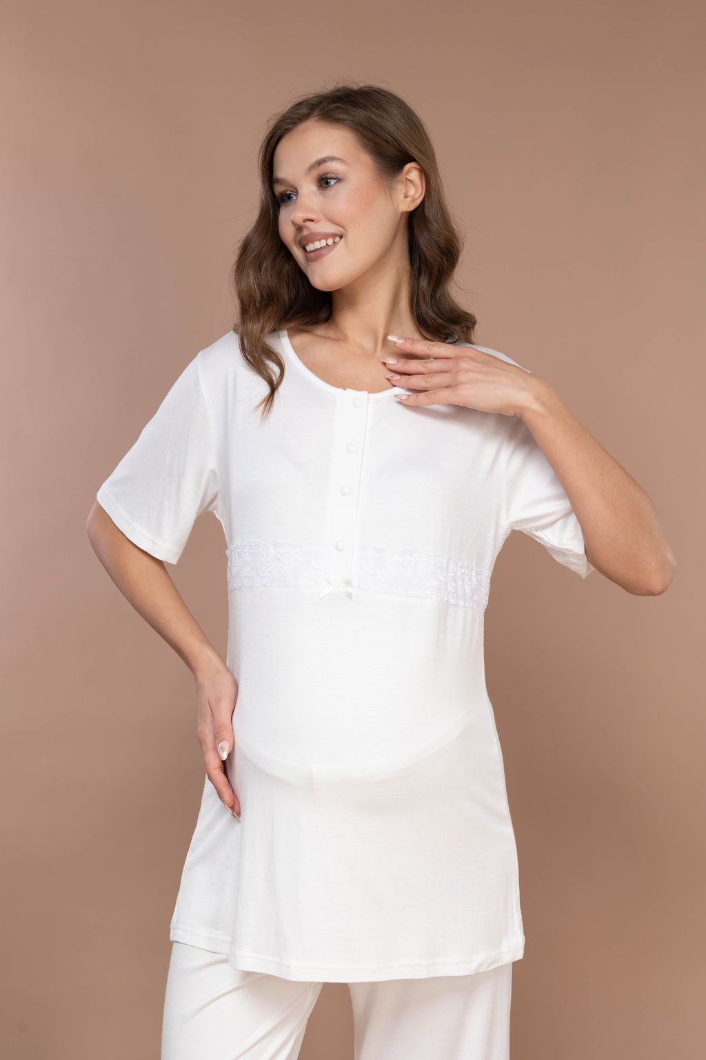 Ekru Desenli Jakarlı Sabahlıklı Önden Düğmeli Lohusa Pijama Takımı