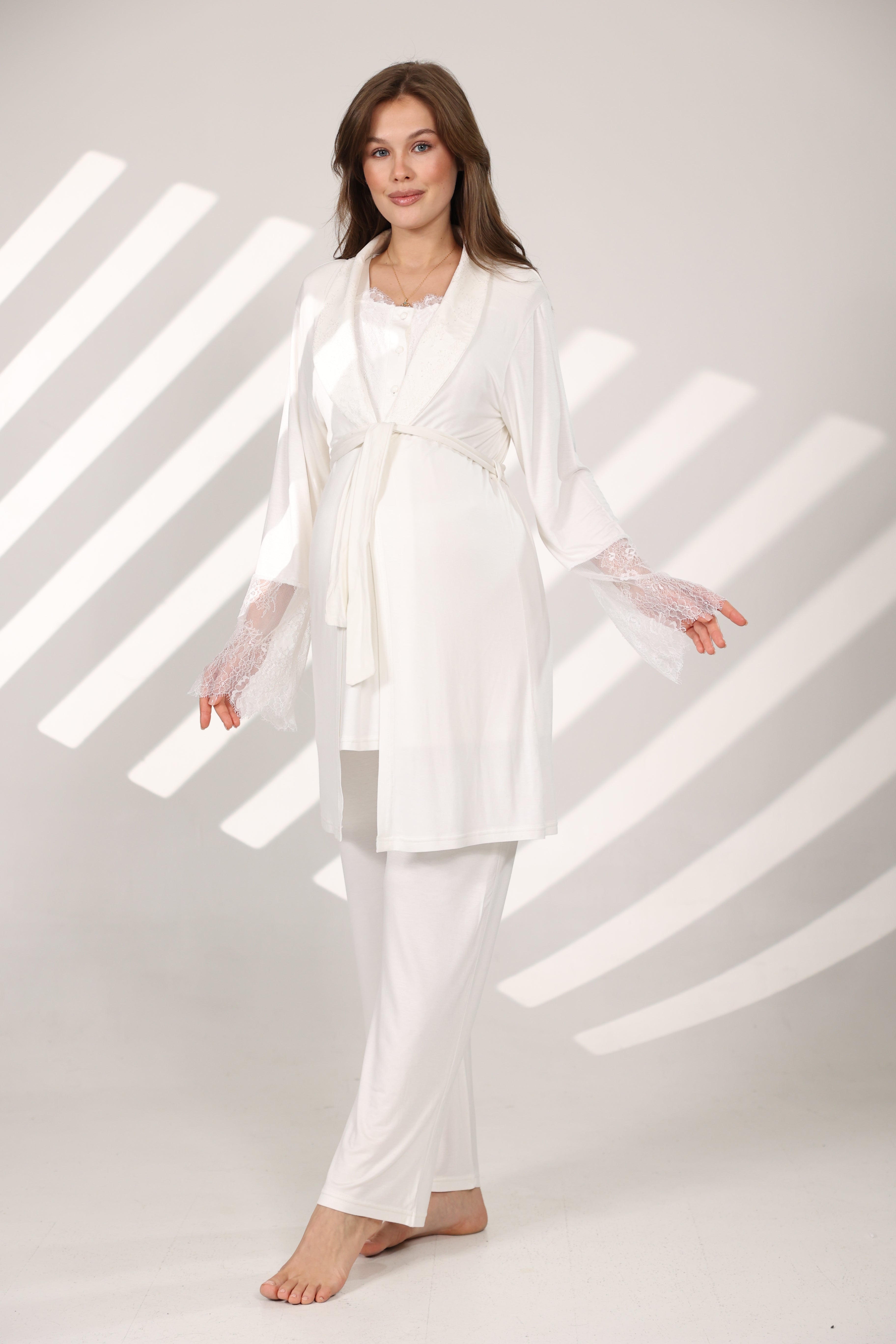 Dantel Detaylı Yakalı Sabahlıklı Lohusa Pijama Takımı 577