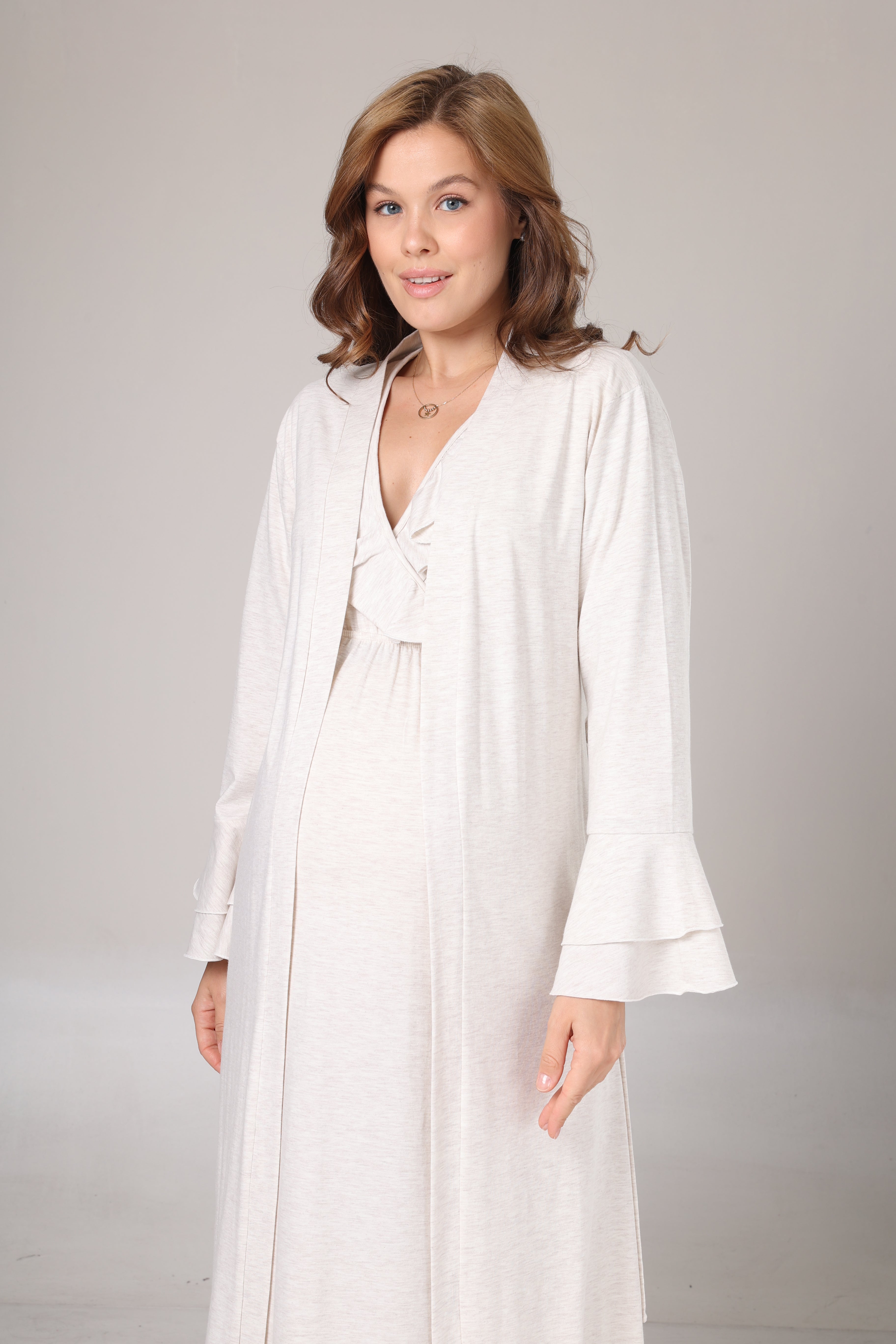 Uzun Kollu Bej Melanj Yumuşak Dokulu Kruvaze Sabahlıklı Lohusa Gecelik Takımı-1026