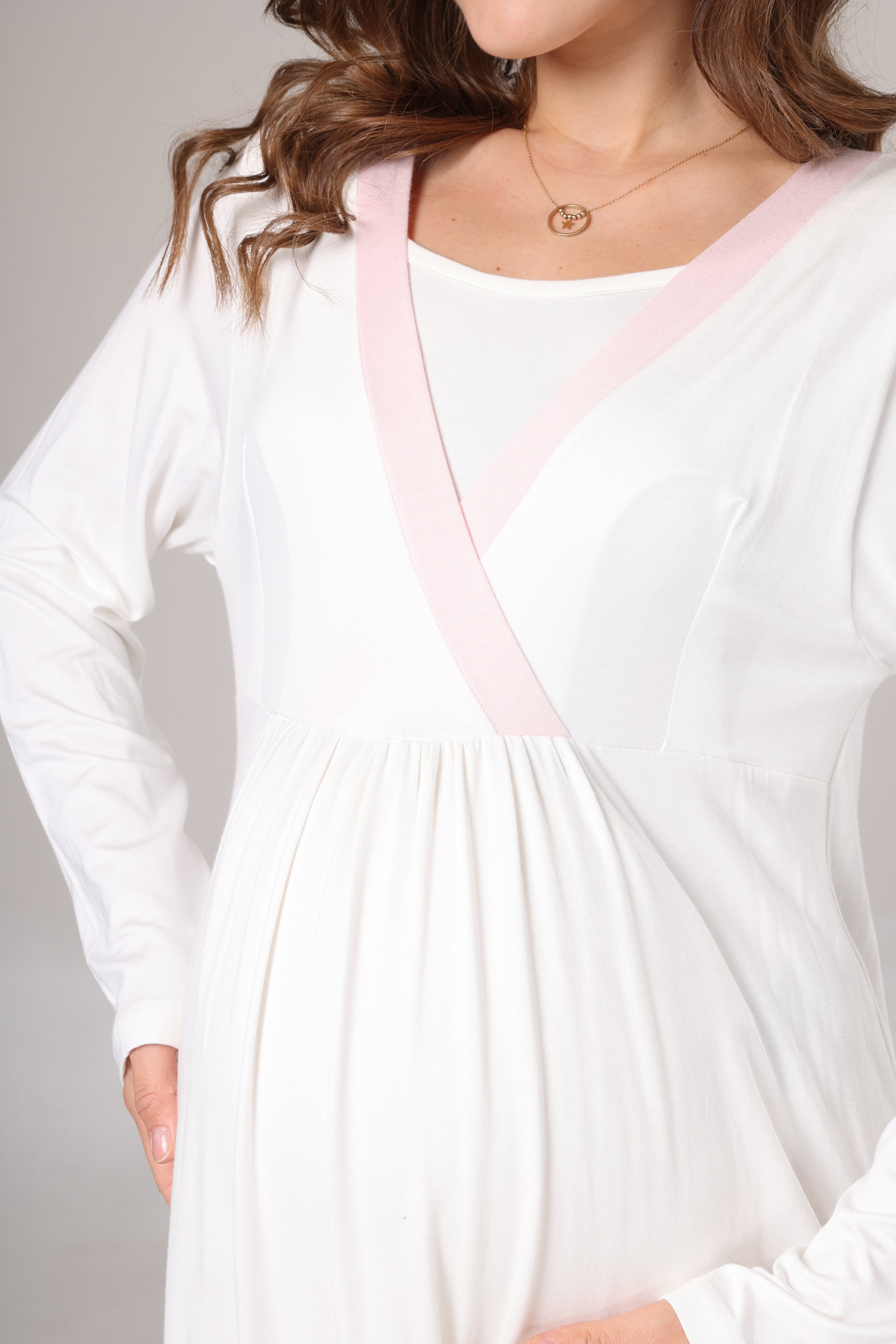 Kışlık Kendinden Desenli Pembe Şerit Detaylı Sabahlıklı Lohusa Gecelik Takımı -1016