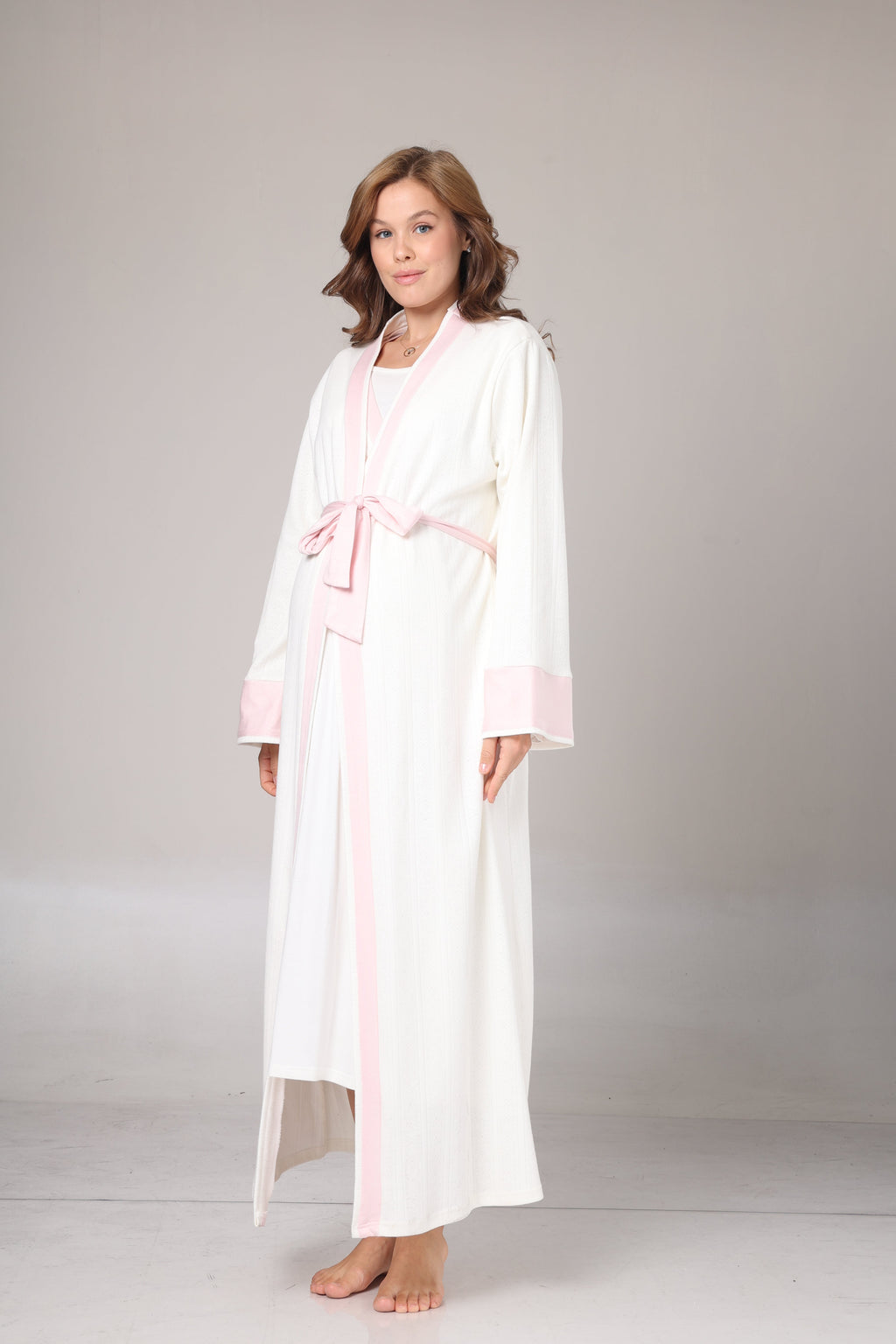 Kışlık Kendinden Desenli Pembe Şerit Detaylı Sabahlıklı Lohusa Gecelik Takımı -1016