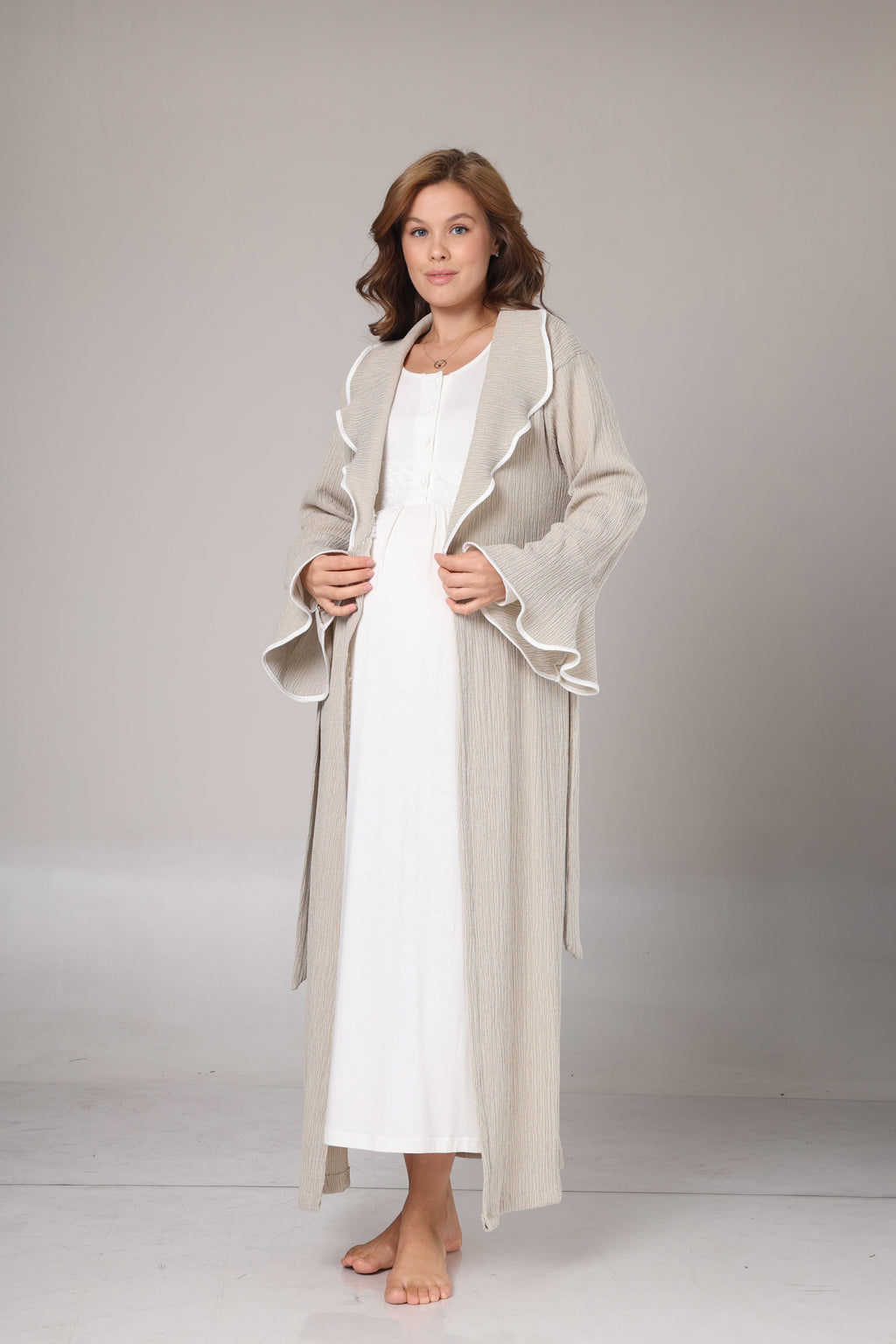 Kışlık Bej Krepon Dokulu Sabahlıklı Lohusa Gecelik Takımı -1018